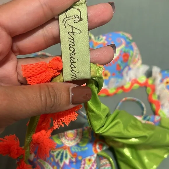 Bikini - Picture 4 of 4